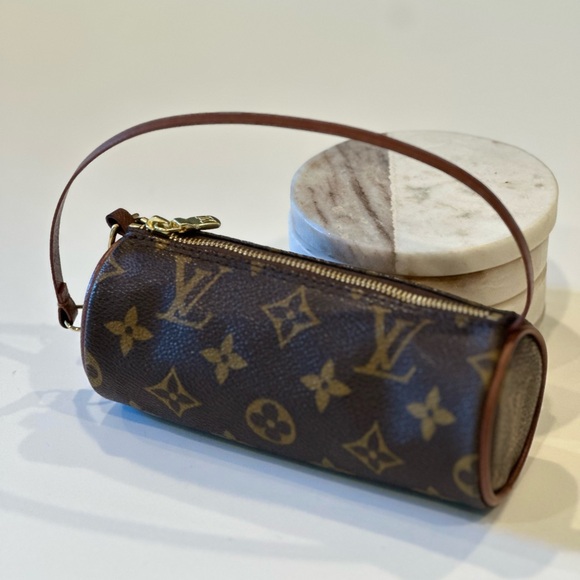 Louis Vuitton Mini Papillon - Picture 7 of 8